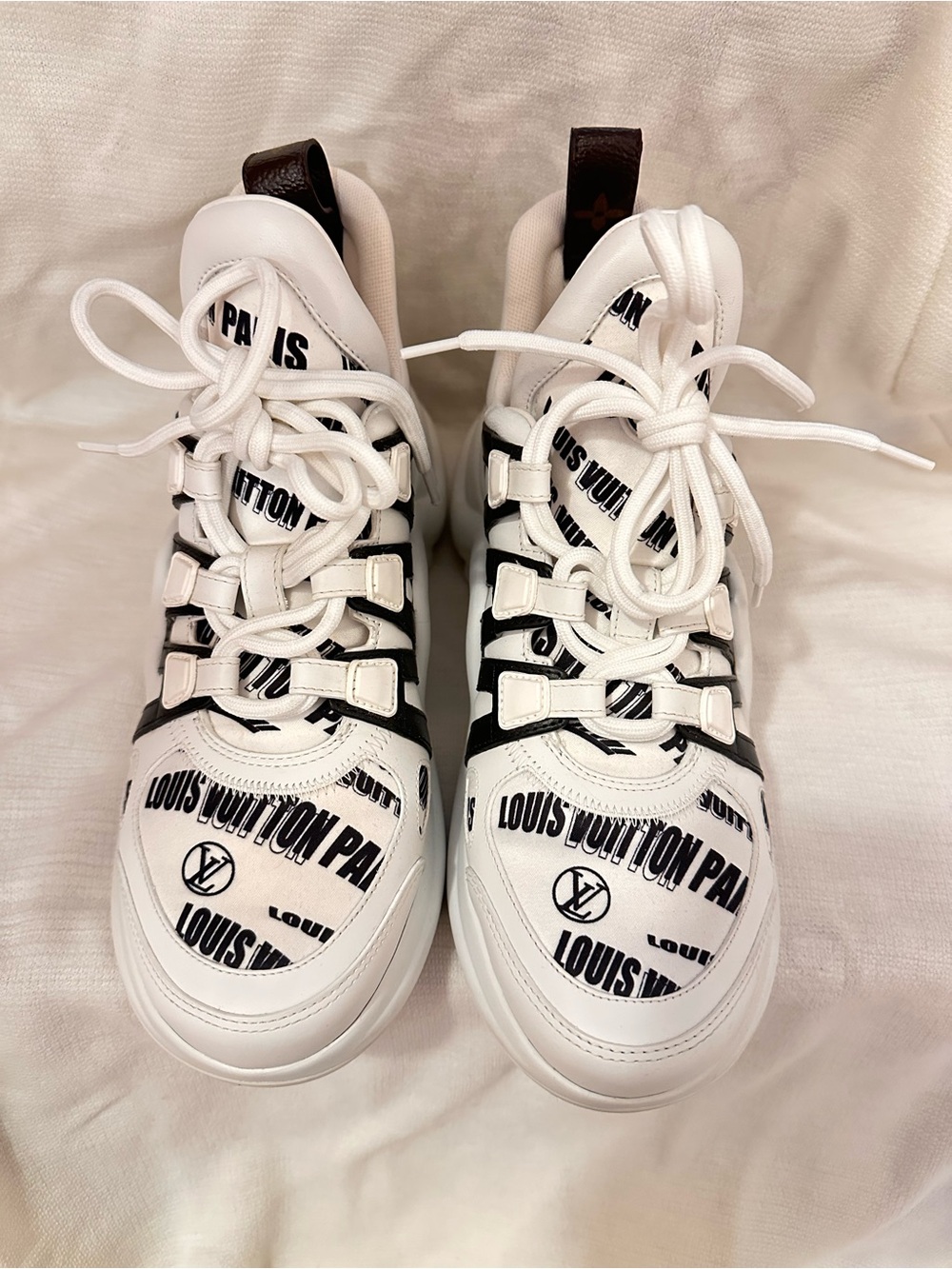 Louis Vuitton Archlight Sneakers size 37.5